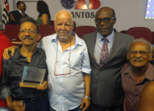 22/11/2018 - Diretor do SINTAPI Baixada, dreno de Almeida foi homenageado na OAB de Santos-SP com a placa Zumbi dos Palmares