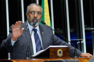 Para Paim, campanha contra reforma é inconstitucional 
