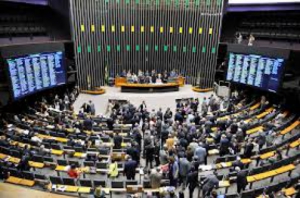 Deputados querem redução da idade mínima na reforma da Previdência