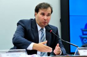 Relator diz que não vai mexer em idade mínima de 65 anos 