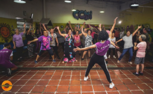 Idosos terão oficina de discotecagem em Diadema