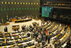 Servidor poderá se aposentar aos 75 anos